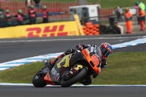 Moto2マレーシア決勝｜ゴンザレス痛恨の転倒でモレイラがランキング首位に！　赤旗短縮レースはディクソンが勝利