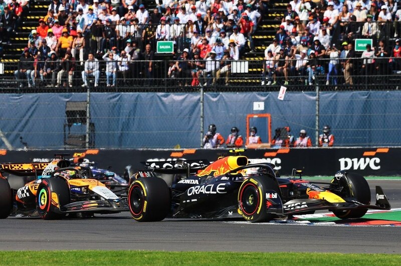 ジャッキアップのミスで痛恨10秒以上のタイムロス。角田裕毅入賞を逃す「自分ではどうすることもできない……フラストレーションが溜まります」