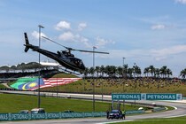 集中力を保てない……Moto3大クラッシュ後のレース開催判断と情報共有不足にMotoGPライダーたちが不満