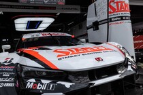2025王座争い、“非スープラ勢”で唯一生き残ったSTANLEYシビック。もてぎでミラクルなるか？「ノーウエイトだとまだ遅れている。簡単ではない」｜スーパーGT最終戦