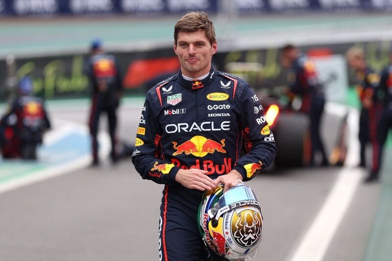 奇跡は起きないのか……? メルセデス代表、フェルスタッペンの逆転王座は“手遅れ”だと語る「ノリスのリードは非常に強固