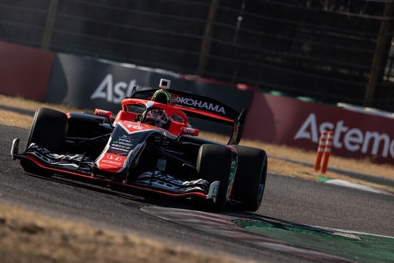 野尻智紀、今季初優勝！　PP岩佐歩夢まさかの1周目リタイア｜スーパーフォーミュラ第11戦鈴鹿：決勝速報