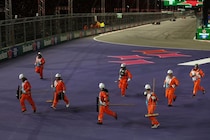 FIA、ラスベガスGP1周目のマーシャル介入を問題視せず。メキシコの”ニアミス”とは状況異なる？