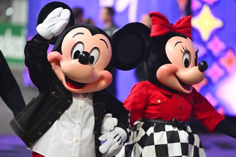 【コラム】ミッキーにレゴにハローキティに……ド派手な演出で度肝を抜いたラスベガスGP。F1が目指す将来の姿は「常にON」……一方で課題も