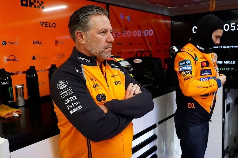 「ピアストリの勝利を我々が奪ってしまった」マクラーレンのブラウンCEO、F1カタールGPの判断ミスを悔いる