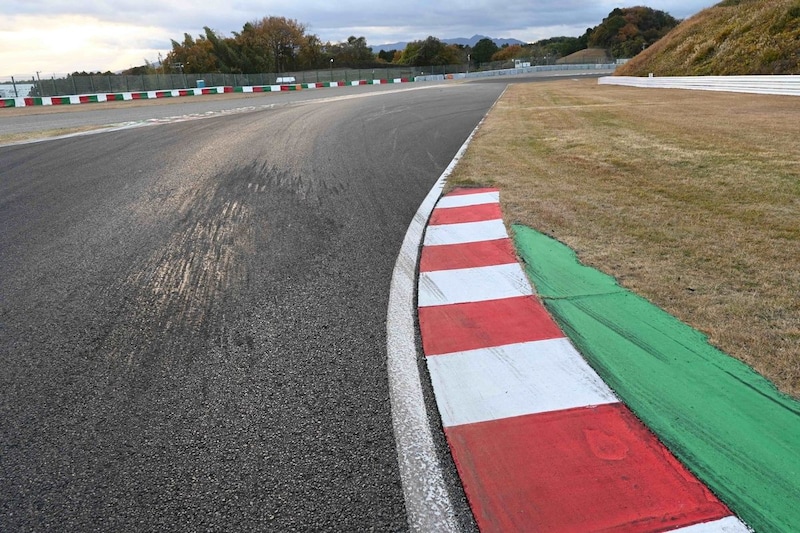 ドゥーハンが3日連続で餌食に……鈴鹿サーキットのデグナーはなぜ難所なのか？　スーパーフォーミュラテスト参加ドライバーが解説