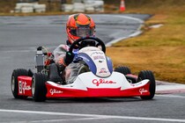 佐藤琢磨主宰TAKUMA KIDS KART ACADEMYが新東京サーキットで開催。12月の氷雨の中、堀澤惺渚（ホリザワ・セナ）がファイナルレースで勝利