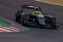 ブルツ息子がスーパーフォーミュラ挑戦。日本修行の先輩ローソンが激励「ハイレベルなドライバー・チームと対峙する。力をつける必要がある」