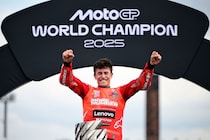 「特別な偉業で、並外れた存在だ」F1アロンソ、同郷の復活MotoGP王者マルク・マルケスを大絶賛