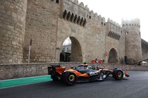 ノリス、アゼルGP初日はクラッシュで「大きな代償」支払うハメに。フェラーリ＆レッドブルを警戒