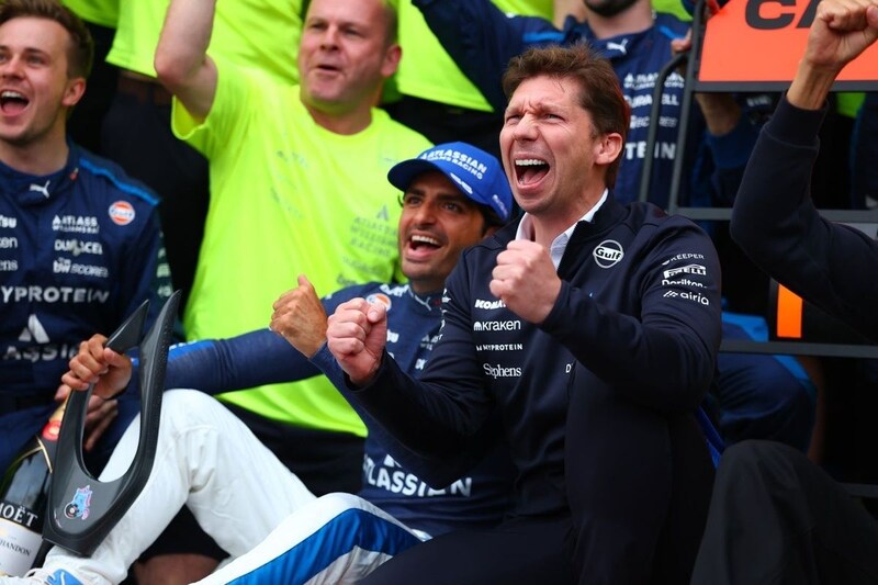 古豪ウイリアムズF1再生担うボウルズ代表、サインツJr.がバクーで届けた就任後初の表彰台は「一生物の思い出」さらなる結果に鼻息荒く