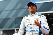 表彰台は“ユニコーン”のおかげ！？　サインツJr.のヘルメットにステッカーが貼られた理由「ファンと約束したんだ」