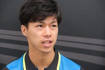 小椋藍、MotoGPクラスでの凱旋レースは右手指に”ヒビ”の苦しいコンディション「痛みはあるがやるしかない。まずはFP1」