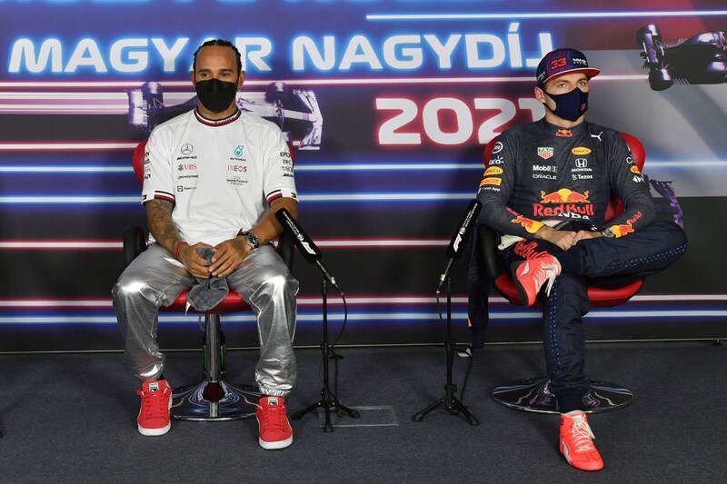 あれは戦争だった……フェルスタッペン側近が明かす2021年F1タイトル争いの心理戦「ウイングお触りは計画の一部」