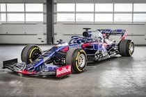 ガスリーがハミルトンとの激闘制し2位に入ったあのマシン！　トロロッソ・ホンダSTR14がオークションに登場。約8000万円から入札開始