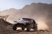 セバスチャン・ローブ、ダカールラリー3日目は悪夢の1日に「20％で走ることを余儀なくされた」