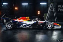 レーシングブルズが2026年マシンのカラーリング発表。フォードをイメージしたブルーのストライプ入る