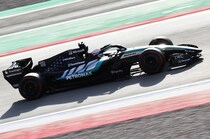メルセデス、2026年を戦う新車W17を改めてお披露目。テストは超順調、新時代に王朝復活なるか？