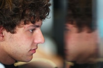 F1ドライバーも事故はする！　運転免許取得してから丸1年のアントネッリ、ガードレールに接触する自損事故