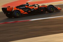 バーレーンF1テスト初日午後：昨年王者ノリスが最速。レッドブルも順調に周回を重ねる……アストンマーティン・ホンダはトラブルで僅か3周
