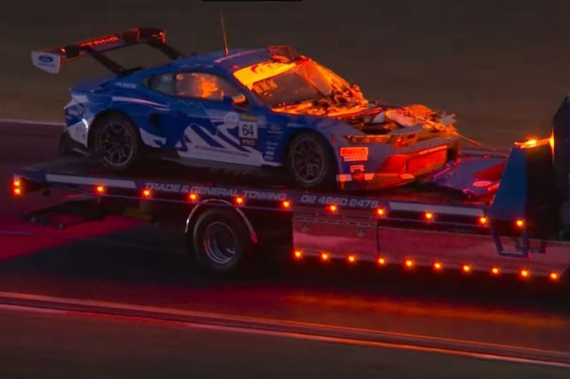 バサーストで戦慄のクラッシュが発生。250km/hでカンガルーと激突したミースは無事「お土産にカンガルーのぬいぐるみを頼まれてたけど、やめるよ」