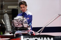 参戦12年目でなぜ“育成チーム”のドライバーに？　小林可夢偉がスーパーフォーミュラで新たな挑戦「結果を出せるクルマを作ろうと」