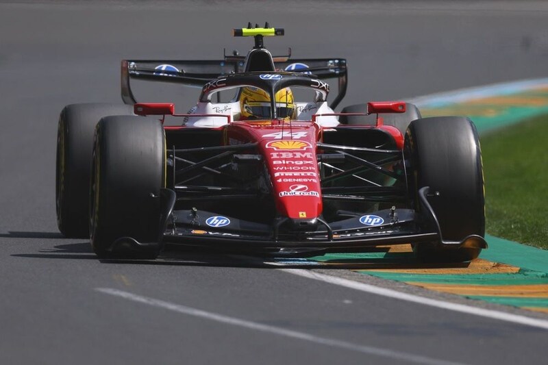 F1オーストラリアGP FP1速報｜フェラーリのルクレール＆ハミルトンがワンツー！　アストンはトラブル発生
