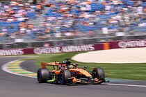 F1オーストラリアGP FP2速報｜マクラーレンのピアストリが最速。アストン・ホンダも走行重ねる