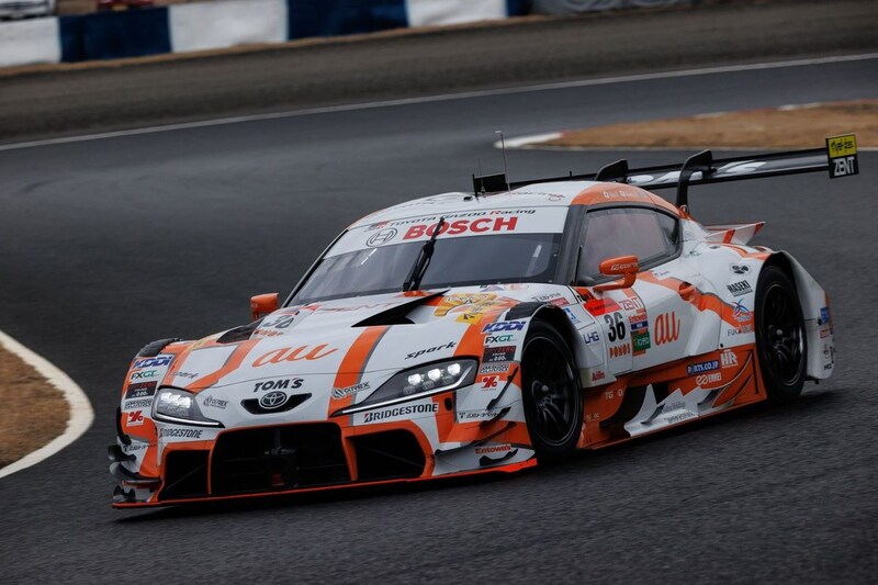【レポート】初日午後はロングラン中心。au TOMSが盤石の2連続トップタイム、クビアトはGT300の14番手｜スーパーGT岡山公式テスト