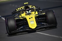 デュルクセン盤石！　”年跨ぎ”で連勝果たす。宮田莉朋も粘りの走りで5位｜FIA F2メルボルン フィーチャーレース