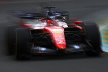 最強はメルセデスじゃなくてフェラーリ？　ノリス「彼らのコーナリングスピードは信じられない」