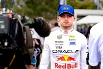 フェルスタッペン、文句は言うけどモチベーションは変わらず？　レッドブル代表「彼の貢献は、昨年と変わらない」
