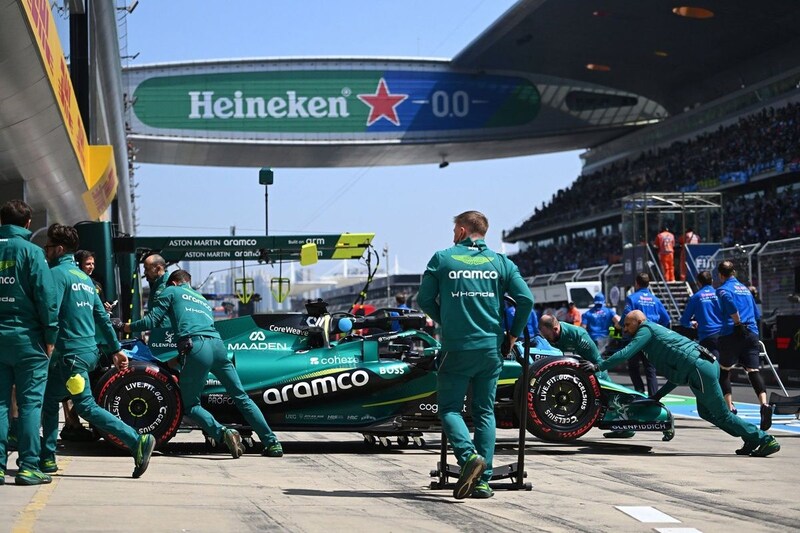 アストンマーティン、F1中国GP初日はトラブルフリー。ホンダ折原エンジニア「我々にとって非常に重要だった」