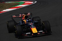 フェルスタッペン、1.7秒遅れの”大惨事”「グリップもバランスもダメ。コーナーで大幅にタイムをロスしている」