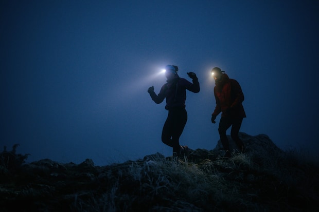 モンベルのヘッドライトを徹底比較！登山や夜間のキャンプに人気のおすすめ8選