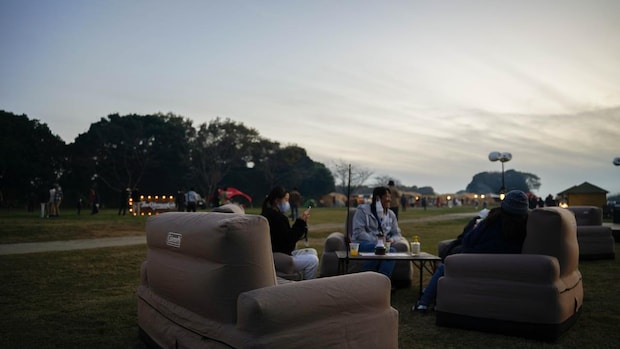 キャンプで使えるおすすめエアソファー人気15選｜無印・ニトリ商品もチェック