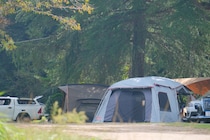 【ファミリー必見】最大57％OFFで人気テントが手に入る！コールマン、サバティカル、オガワも