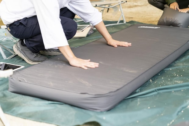【73％OFFも】人気のキャンプマットが楽天スーパーSALEで激安！車中泊にもおすすめ