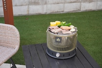 おうちBBQのあと、そのまま暖房に！？ロゴス新作「無煙 メシ暖房グリル」が便利すぎた