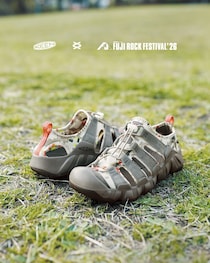 【フジロック'26×KEEN】限定サンダル『Hyperport H2』が発売！（コラボ第7弾）
