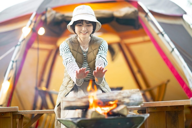 タープ下での焚き火の安全なやり方|焚き火に強いタープと選び方