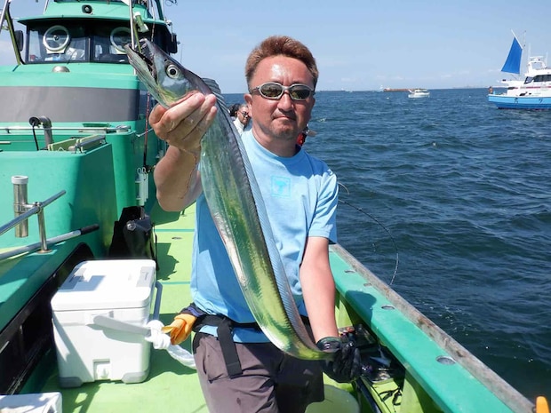 この日のラストフィッシュ！良型のタチウオ！ ©釣りビジョン