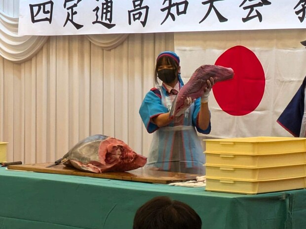 順調に捌いているように見えるが、朝日さん的には20点と厳しい自己評価。&copy;釣りビジョン