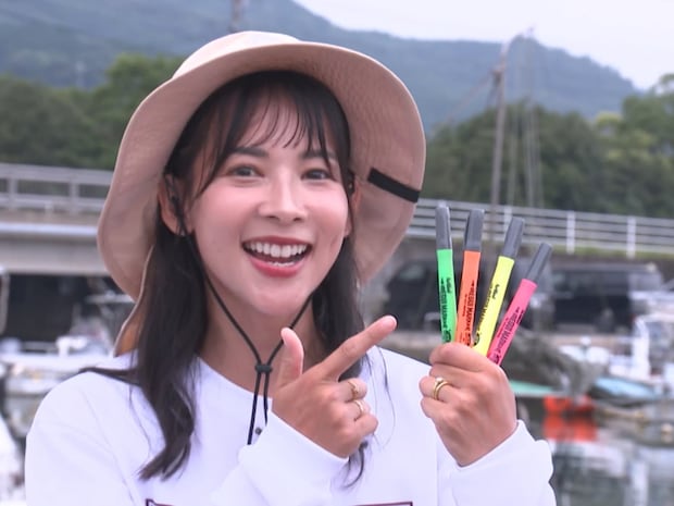 〝あとちょっとのアピール力〟を可能にする「イレグイマーカー」。ルアーだけでなく、カワハギのオモリ加工やサビキのスキン、ワームにも描くことができる。海だけでなくエリアトラウトやバス釣りに使ってもよいし、人間からの視認性アップにも有効。用途はまさに無限大！自分なりの使い方を発見してもらいたい！©釣りビジョン