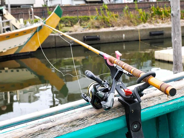 様々なシロギス竿があるが、普段よく使う和竿で楽しむことにした。 ©釣りビジョン