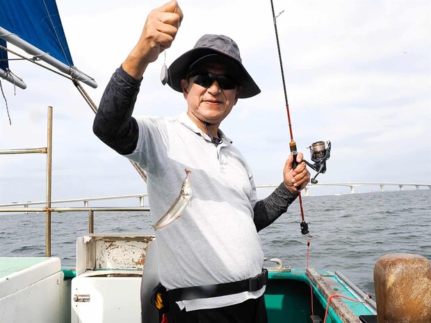 みなさん良いペースでシロギスを上げていた。 &copy;釣りビジョン