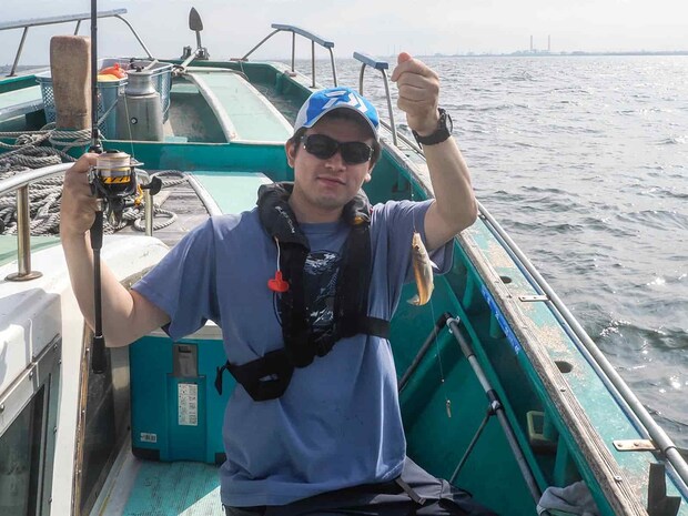 入れ喰いモードで連続ヒット。 &copy;釣りビジョン