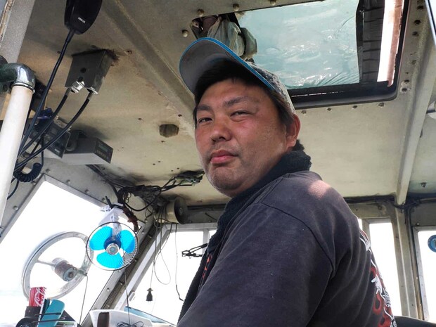 シロギス船担当の鈴木祥太船長。本当に楽しい釣りありがとうございます。 &copy;釣りビジョン