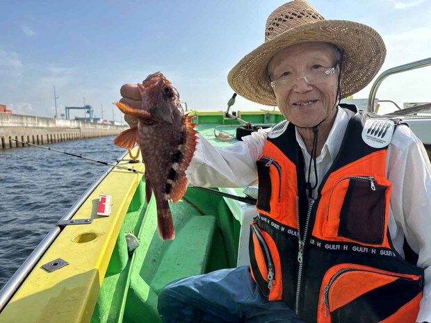 釣り座を問わず良く釣れる！ ©釣りビジョン