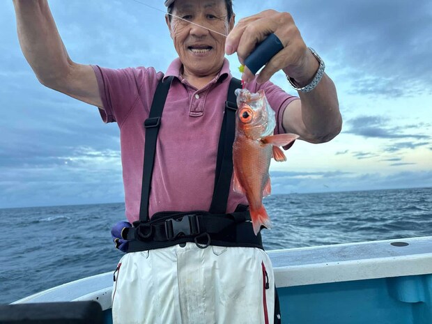 開始早々、船中1本目！ ©釣りビジョン